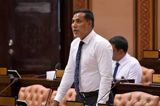 ތަރައްޤީގެ މަޝްރޫޢުތައް ނުހިންގިގެން އުޅެނީ އެމްޑީޕީގެ ސަރުކާރުން ނެގި ދަރަންޏާ ހެދިއެއް ނޫން: ޑރ. ޝަމްހީދު