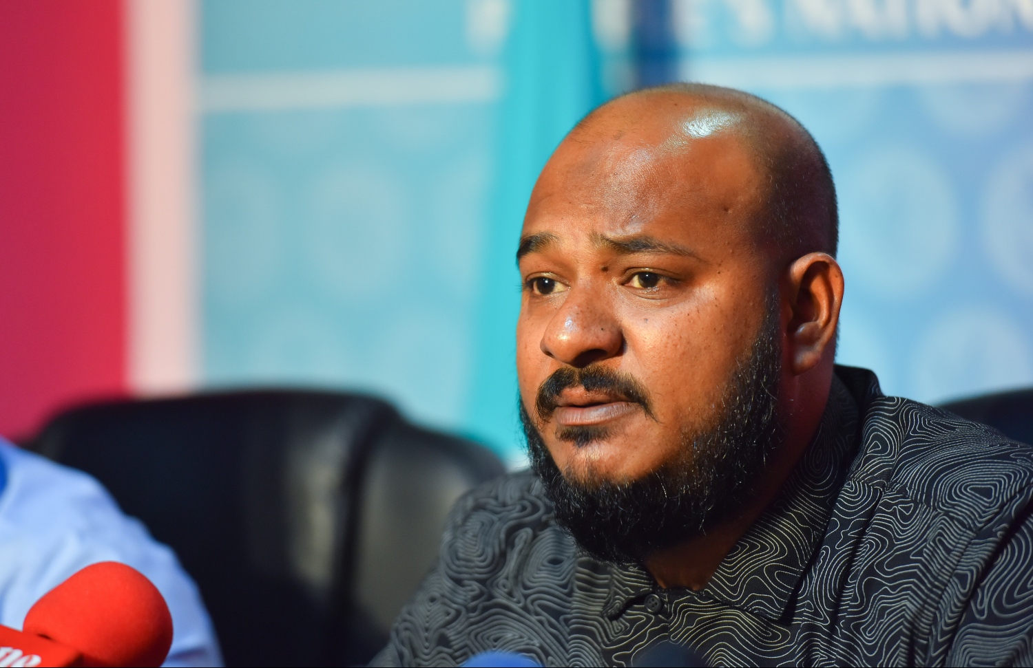 ރިސޯޓް މުވައްޒަފުން ވޯޓުން މަހްރޫމްކުރުވަން އުސޫލުތައް ދަނީ ހަރުކަށިކުރަމުން: ޝުޖާއު