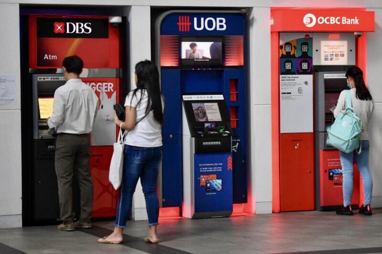 ކޯވިޑް-19: ސިންގަޕޫރުގެ އޭޓީއެމްތަކުގައި ޖަރާސީމު މެރުމަށް ކޯޓިންގއެއް ލާން ފަށައިފި