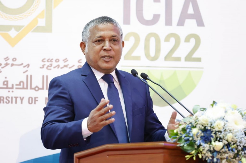 މުސްލިމުން އާހޯދުންތައް ހޯދައި އިލްމީ ގޮތުން ކުރިއަރަން ޖެހޭ: އަސްލަމް