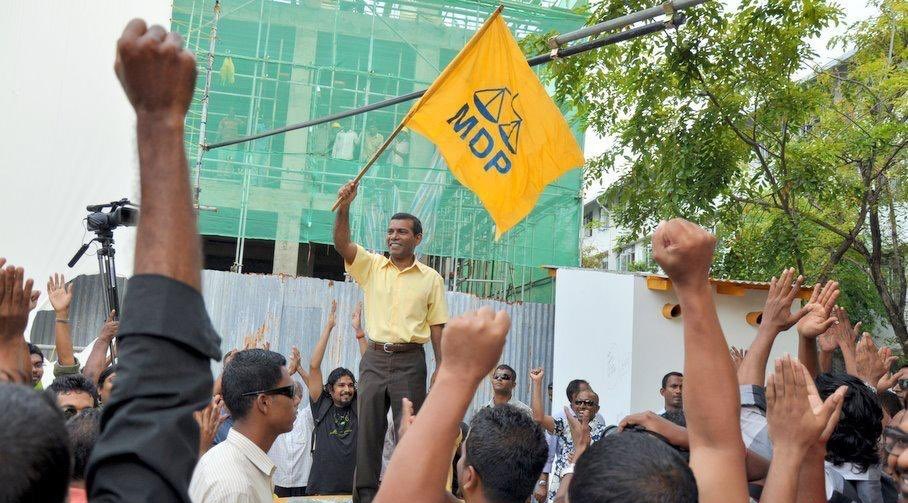 އަމާާޒު ނަންގަވާ ނުލައްވާ; ތިލަފަތަށް ވޯޓު ދެއްވާ - ރައީސް ނަޝީދު