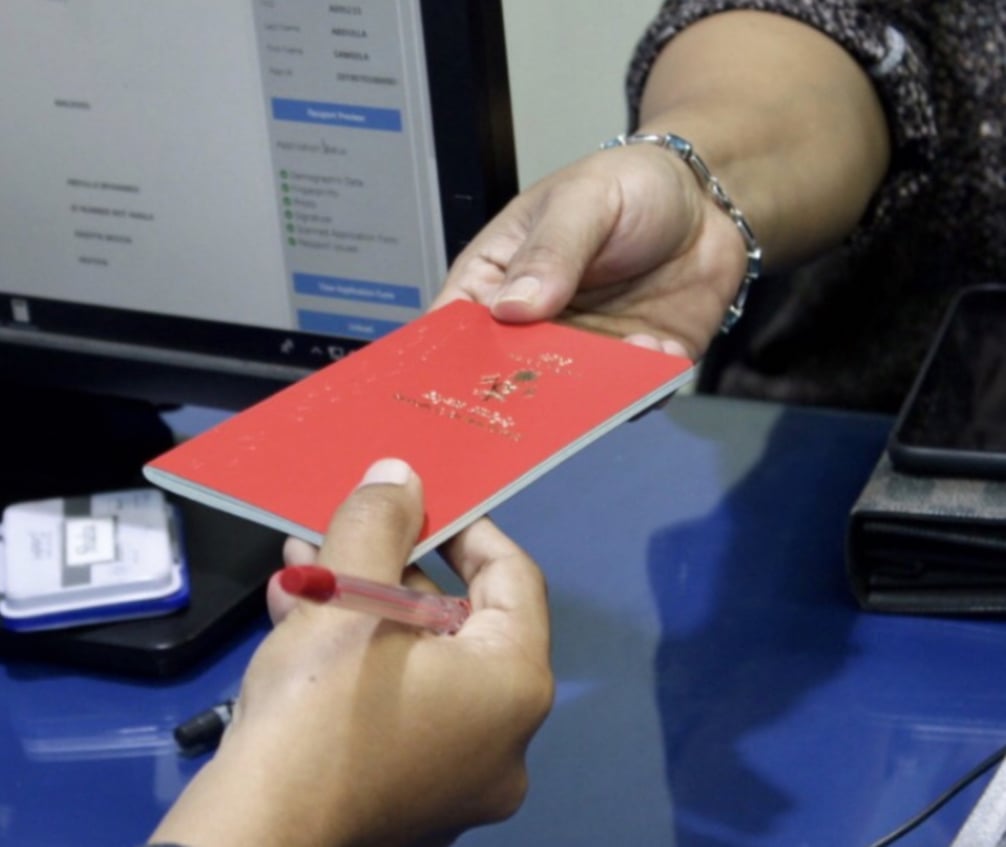 Passport service launched in Hanimaadhoo