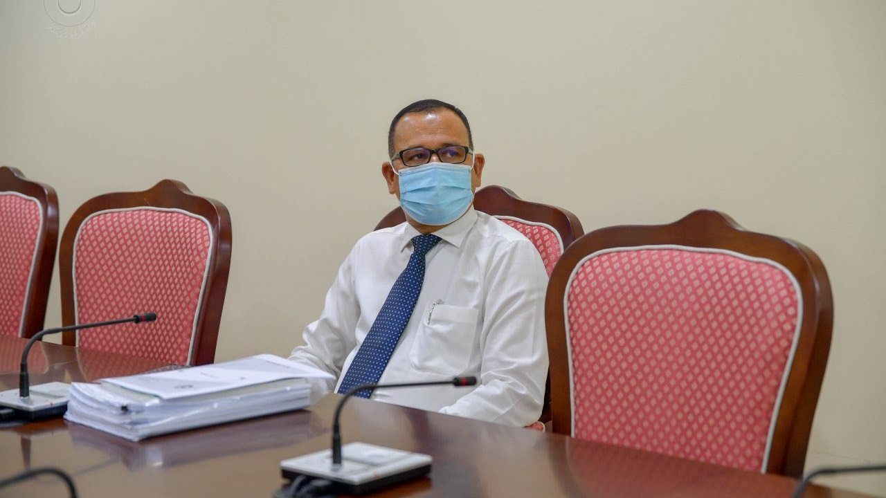 ޑްރަގް ވަންނަ ދޮރުތައް ވަނީ ގިނަ - އާދަމް ޝަރީފް