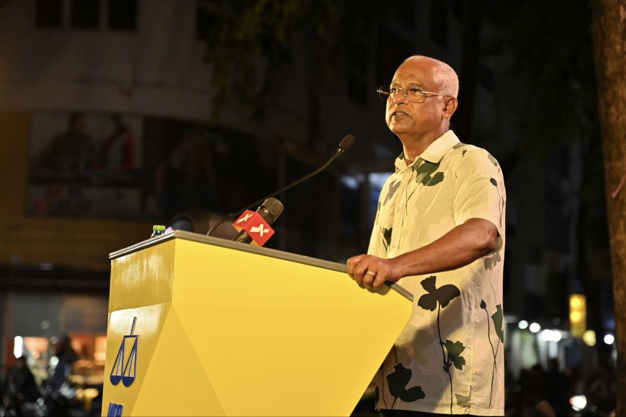 ރައީސް ސޯލިހު ވިދާޅުވީ ޑޮލަރުގެ އަގު ދަށްވެއްޖެ ކަމަށް ބުނެ ހަދަނީ ދޮގު ކަމަށް