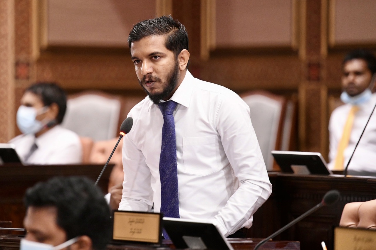 ފަނޑިޔާރުގެއަށް ނުފޫޒު ފޯރުވާ ފަރާތްތަކަށް ފިޔަވަޅުއަޅަން ޖެހޭ - ސިރާޖް