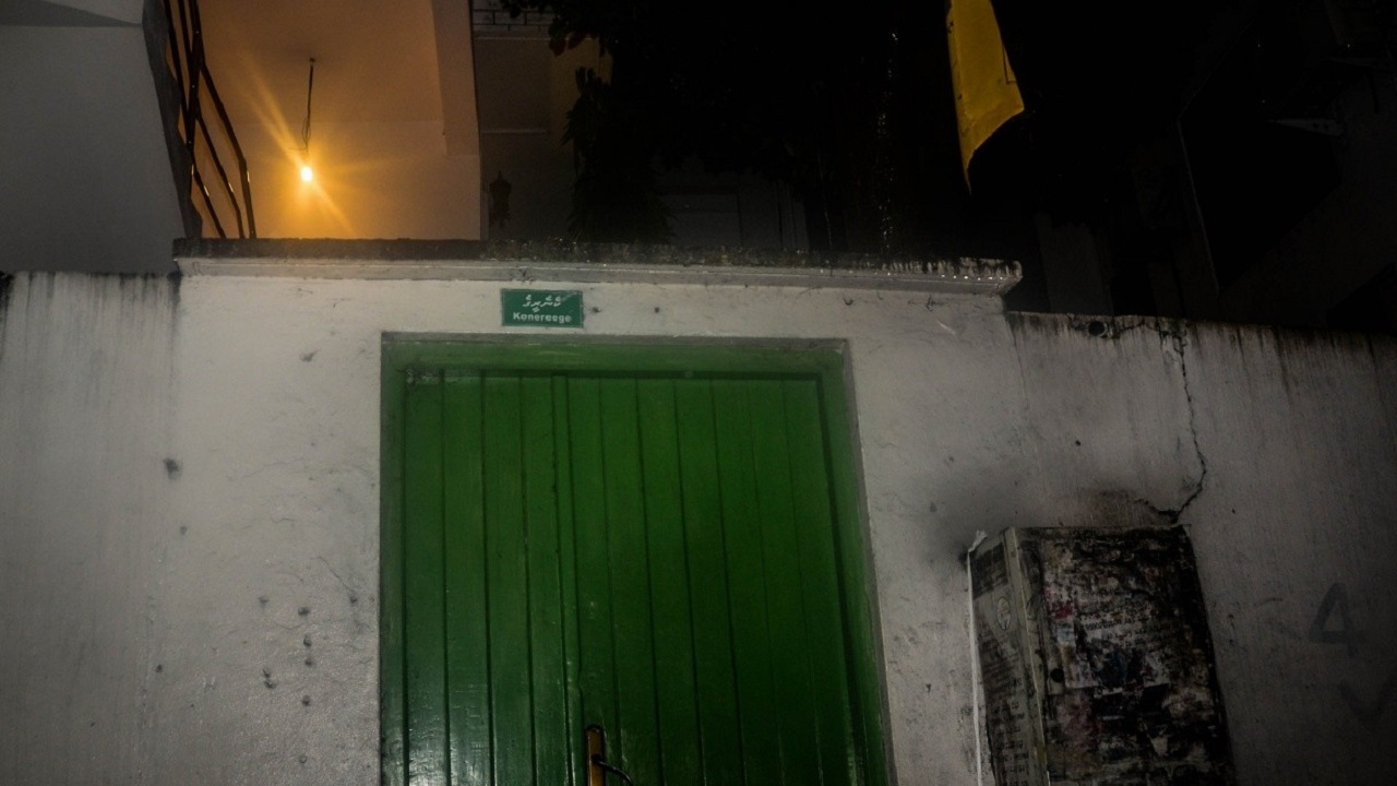 ރައީސް ނަޝީދުގެ މުޅިޢާއިލާގެ ރައްކާތެރިކަން ގެއްލިއްޖެ ކަމަށްބުނެ މަޖިލީހުން އެމައްސަލަ ބަލަނީ