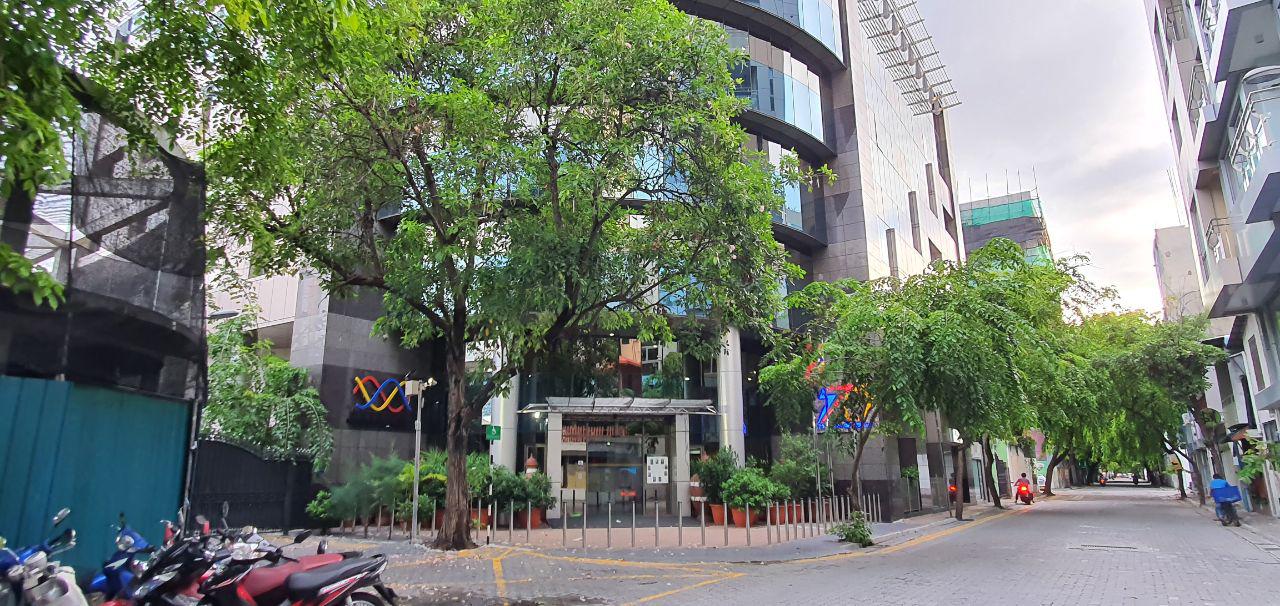 ގޭގެއަށް ގޮސް ރީޑިންގ ނަގަން ސްޓެލްކޯއިން ނިންމައިފި