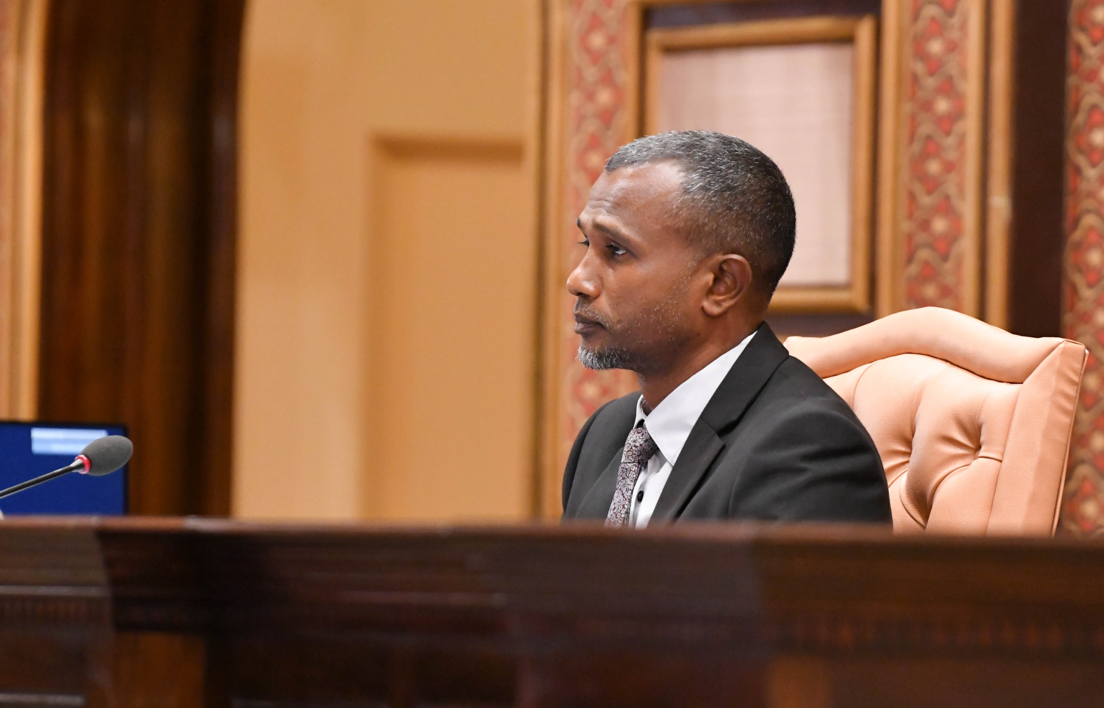 ފުލުހުންވެސް ތިބީ ބިރުވެރިކަމުގެ ތެރޭގައި; އެމީހުންނަށް ރައްކާތެރިކަން ލިބެންޖެހޭ: ޓޮމް