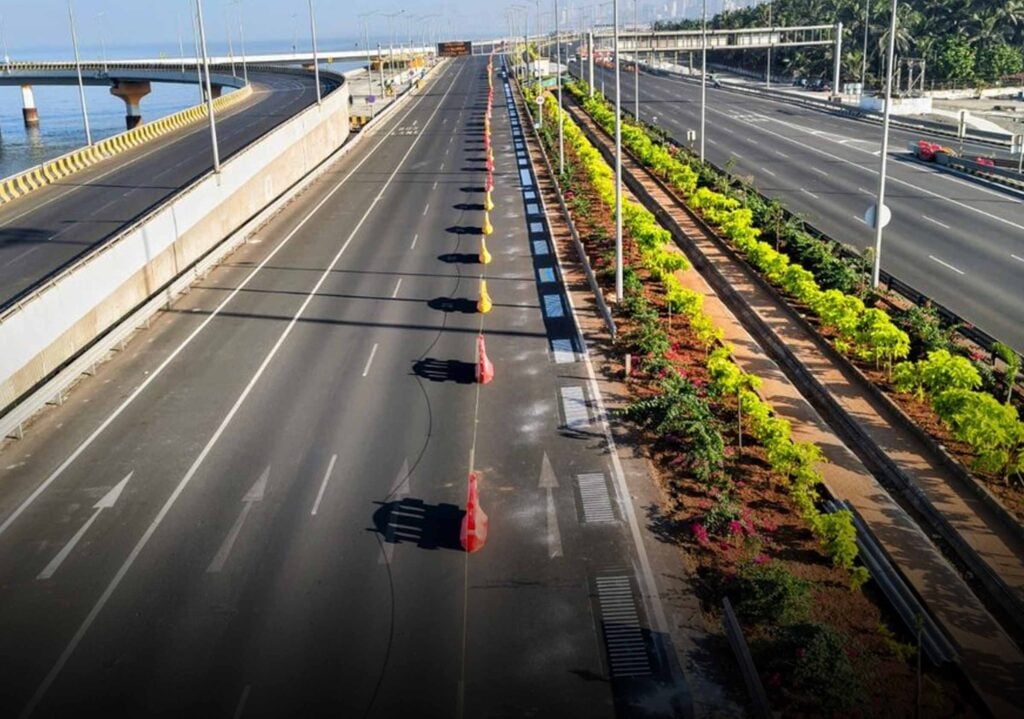 އިންޑިއާގެ ފުރަތަމަ 'މިއުޒިކަލް ރޯޑު' މުމްބާއީގައި؛ ދުއްވާއިރު އިވޭނީ 'ޖޭ ހޯ' ލަވަ