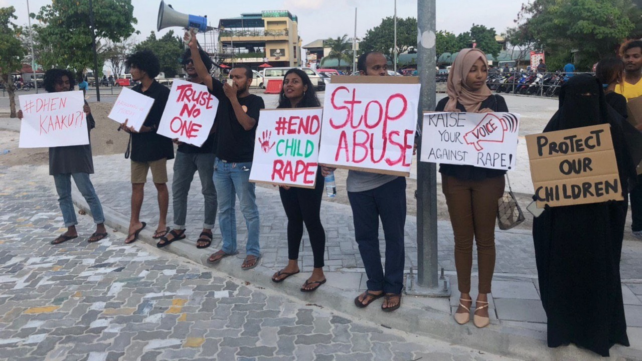 ކުޑަ ކުއްޖަކަށް ޖިންސީ ގޯނާ ކުރި މައްސަލައެއްގައި ބިދޭސީއަކު ހައްޔަރުކޮށްފި