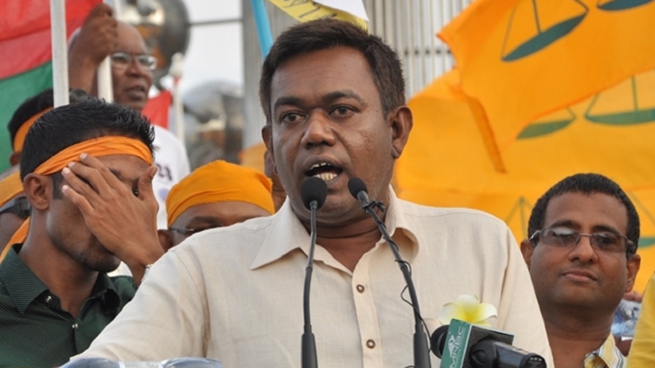 އިބްރާ ވިދާޅުވީ ހަމަލާއަށް ފަންޑްކުރީ ރައީސް ނަޝީދުގެ "އޮރިޔާމުން" ނޫންކަމަށް