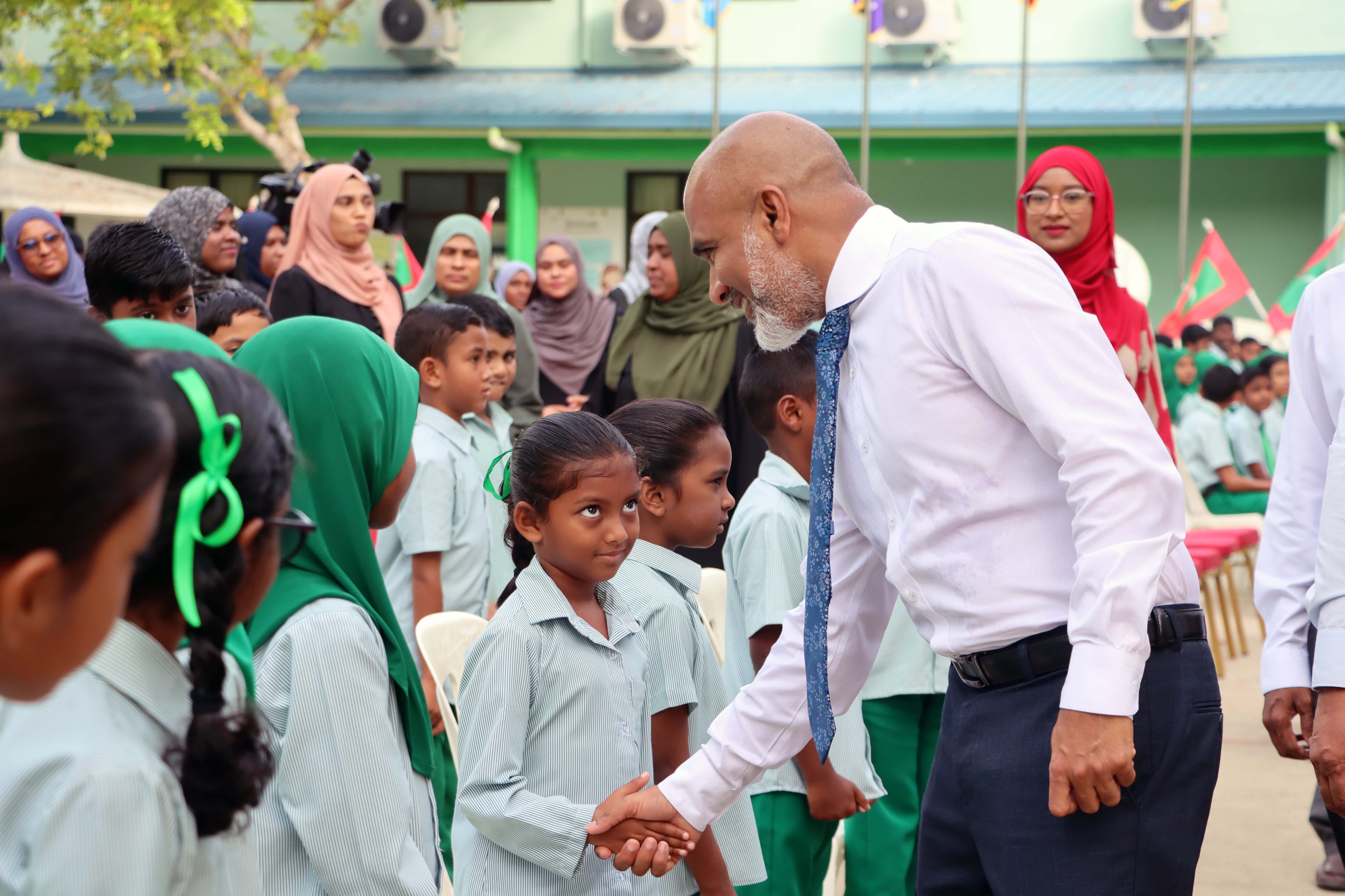 ކުޑަކުދިންނަށް އަމާން ވެއްޓެއް ހޯދަދިނުމަށް އެންމެން ގުޅިގެން މަސައްކަތް ކުރަން ޖެހޭ: މިނިސްޓަރ ޝަފީއު