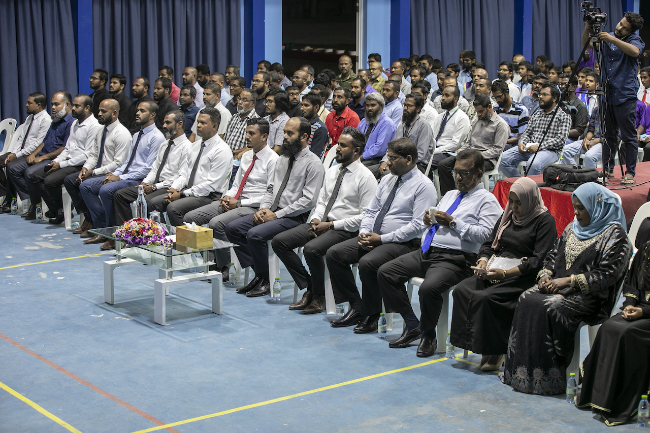 މިރޭ އިޙްޔާ ފޯރަމްގައި ޑރ. އިބްރާހީމް ޒަކަރިއްޔާއާއި ޑރ. އަނާރާ