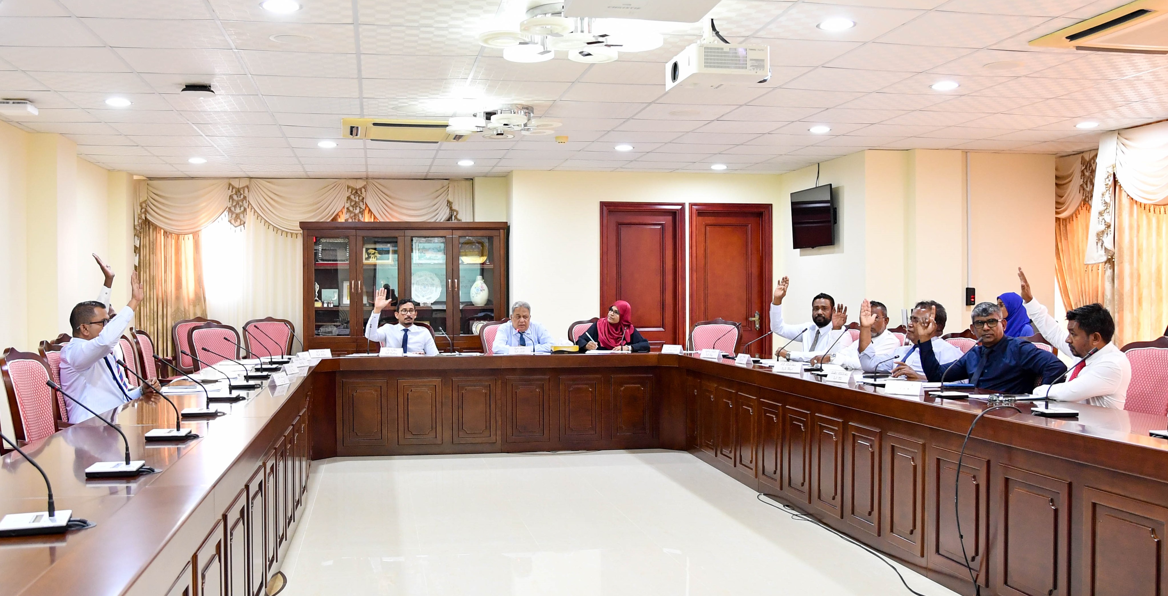 Committee on National Security Services ( 6th Sitting )-- Photo: People's Majlis