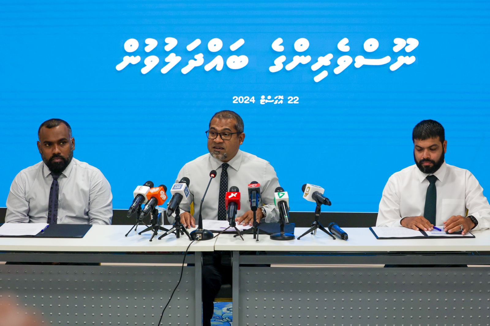 ކާބޯތަކެތީގެ ރައްކާތެރިކަން ކަށަވަރު ކުރުމުގެ ޤާނޫނާ ޚިލާފުވާ ފަރާތްތައް ބައިލައްކަ ރުފިޔާއިން ޖޫރިމަނާކުރެވޭނެ: ވަޒީރު