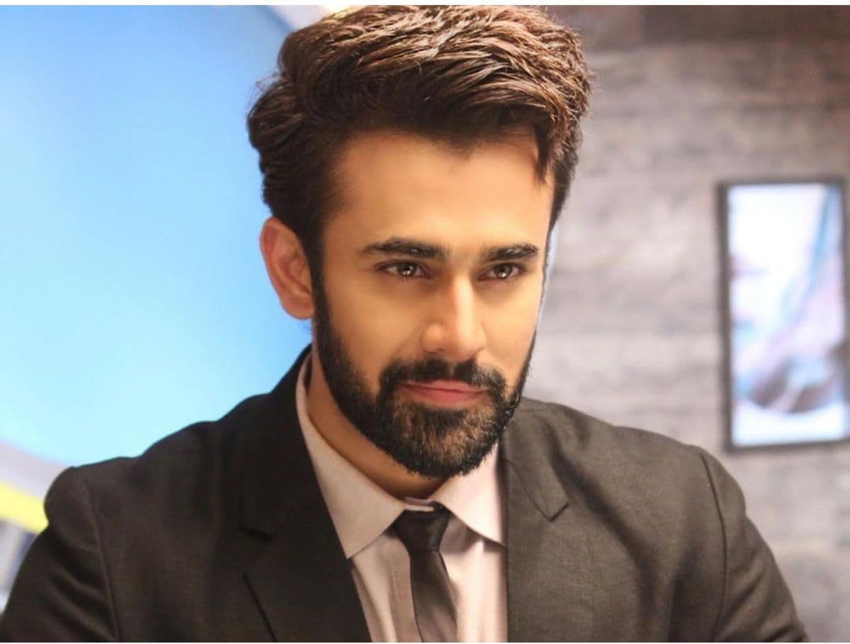 ކުޑަކުއްޖަކު ރޭޕް ކުރުމުގެ ތުހުމަތުގައި އިންޑިއާގެ އެކްޓަރަކު ހައްޔަރުކޮށްފި