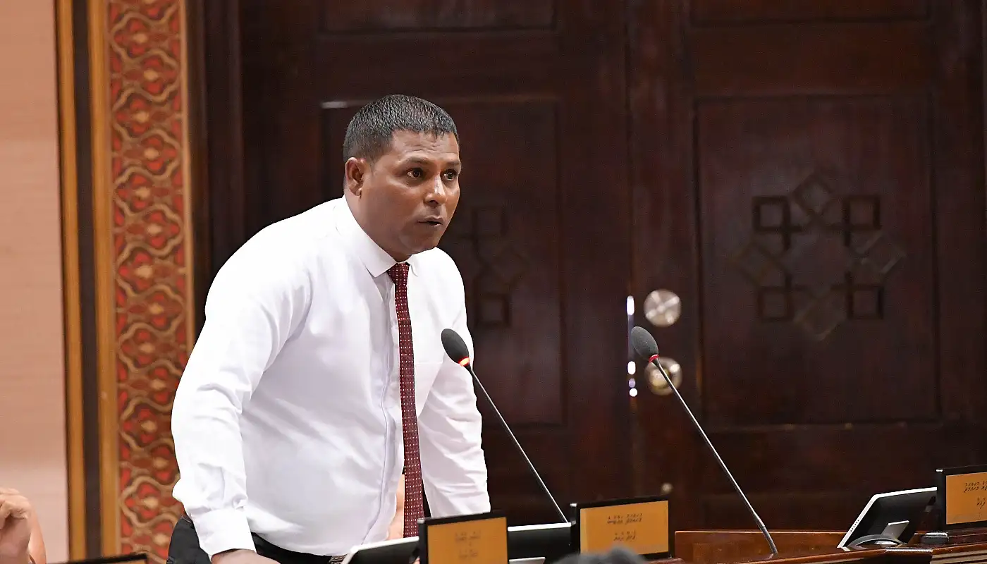 އެމްޑީޕީ ސުޕަމެޖޯރިޓީ އޮވެ ނުކުރެވުނު ކަމެއް ކުރީމަ ހަޖަމެއް ނުވާނެ: އައްބާސް