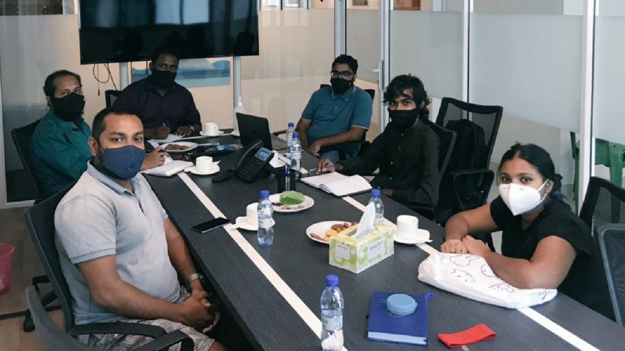 މުޒާހަރާތައް ކަވަރުކުރާ ނޫސްވެރިންނަށް ހަމަހަމަ ފުރުސަތު ދިނުމަށް ގޮވާލައިފި