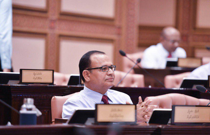 އައިލެންޑް އޭވިއޭޝަނުން ވަނީ ޓްރެކުން ނައްޓާފަ؛ އޮޑިޓް ކުރަންޖެހޭ: އާދަމް ޝަރީފް