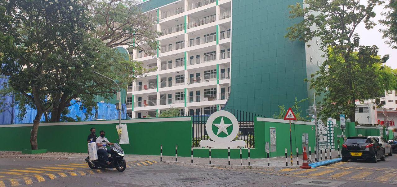 ބޭރުގައި ކިޔަވާ ދަރިވަރުންނަށް މާލީ އެހީ ދެނީ