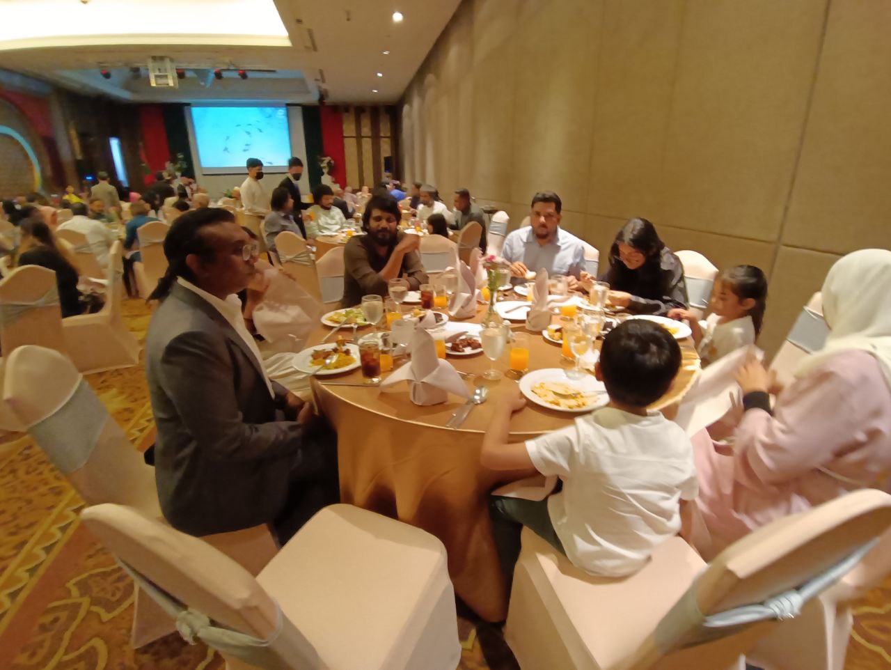 ބެންކޮކްގައި ހުންނަ ރާއްޖޭގެ އެމްބަސީން ދިވެހިންނަށް ޚާއްސަކޮށް ރޯދަވީއްލުމެއް ބާއްވައިފި