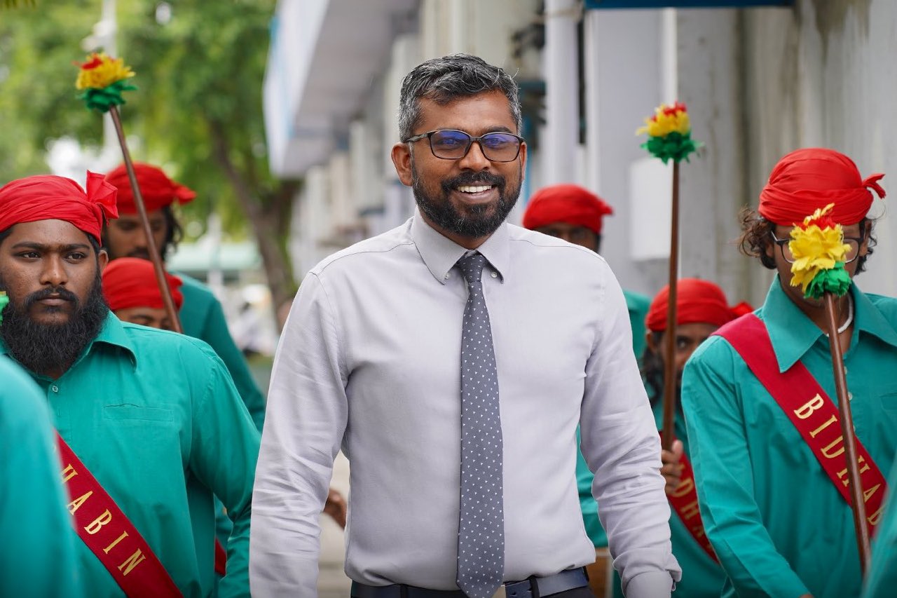 އަމާޒަކީ މިހާރު ހެދިފައިވާ ޕްލޭންތަކާއެކު މަސައްކަތްތައް އިތުރަށް ހަލުވިކުރުން: އާތިފް
