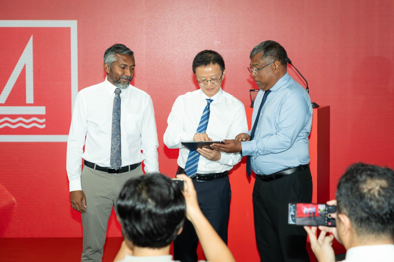 ރާއްޖޭގައި ފުރަތަމަ ފަހަރަށް ޗައިނީސް ޔުއާން އެކައުންޓް ބީއެމްއެލް އިން ތައާރަފްކޮށްފި