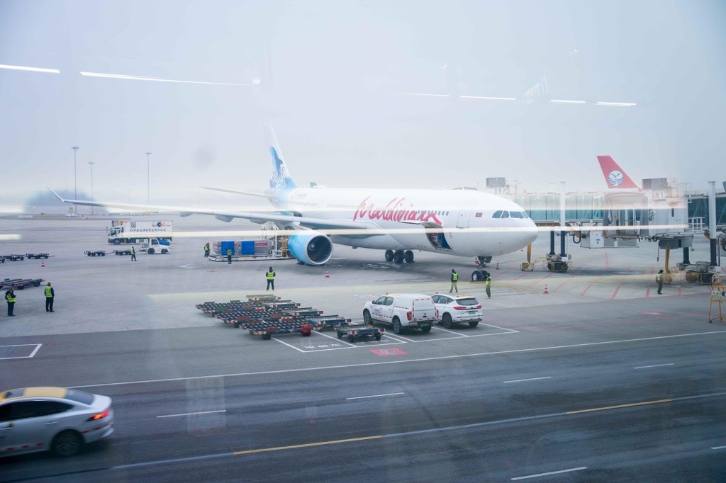 އެތެރޭގެ ދަތުރުތަކުގެ އަގުތައް ބޮޑުވީ ޓެކްނިކަލް މައްސަލައެއް ދިމާވެގެން: މޯލްޑިވިއަން