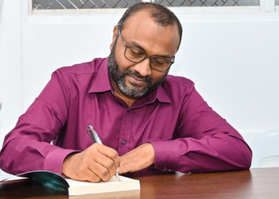 ރައީސް މުޢިއްޒުގެ ސަރުކާރުން އިސްލާމީ ދާއިރާއިން އިންގިލާބެއް ގެނެސްފި: ޝަހީމް