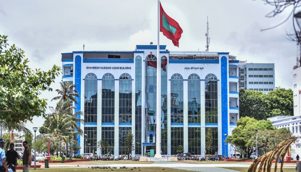 ސްޕާއަކުން ހިދުމަަތް ހޯދުމަށް ފަހު މާރާމާރީ ހިންގި ބިދޭސީއަކު ހައްޔަރުކޮށްފި