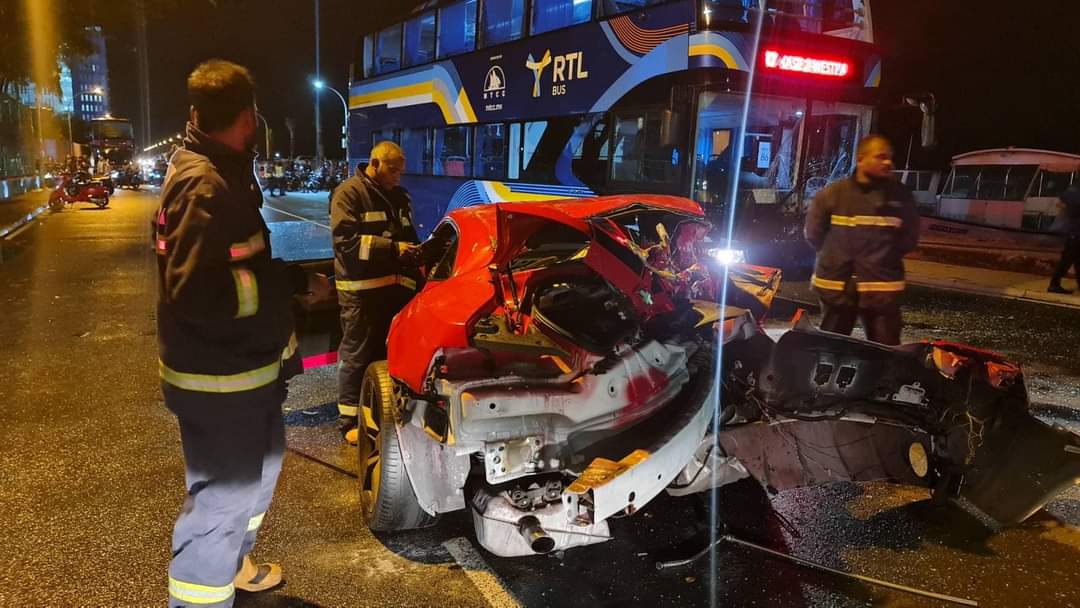 ކާރު އެކްސިޑެންޓުގައި އަނިޔާވެ އައިސީޔޫގައި ފަރުވާދެމުންދިޔަ އެކަކު ވޯޑަށް ބަދަލުކޮށްފި