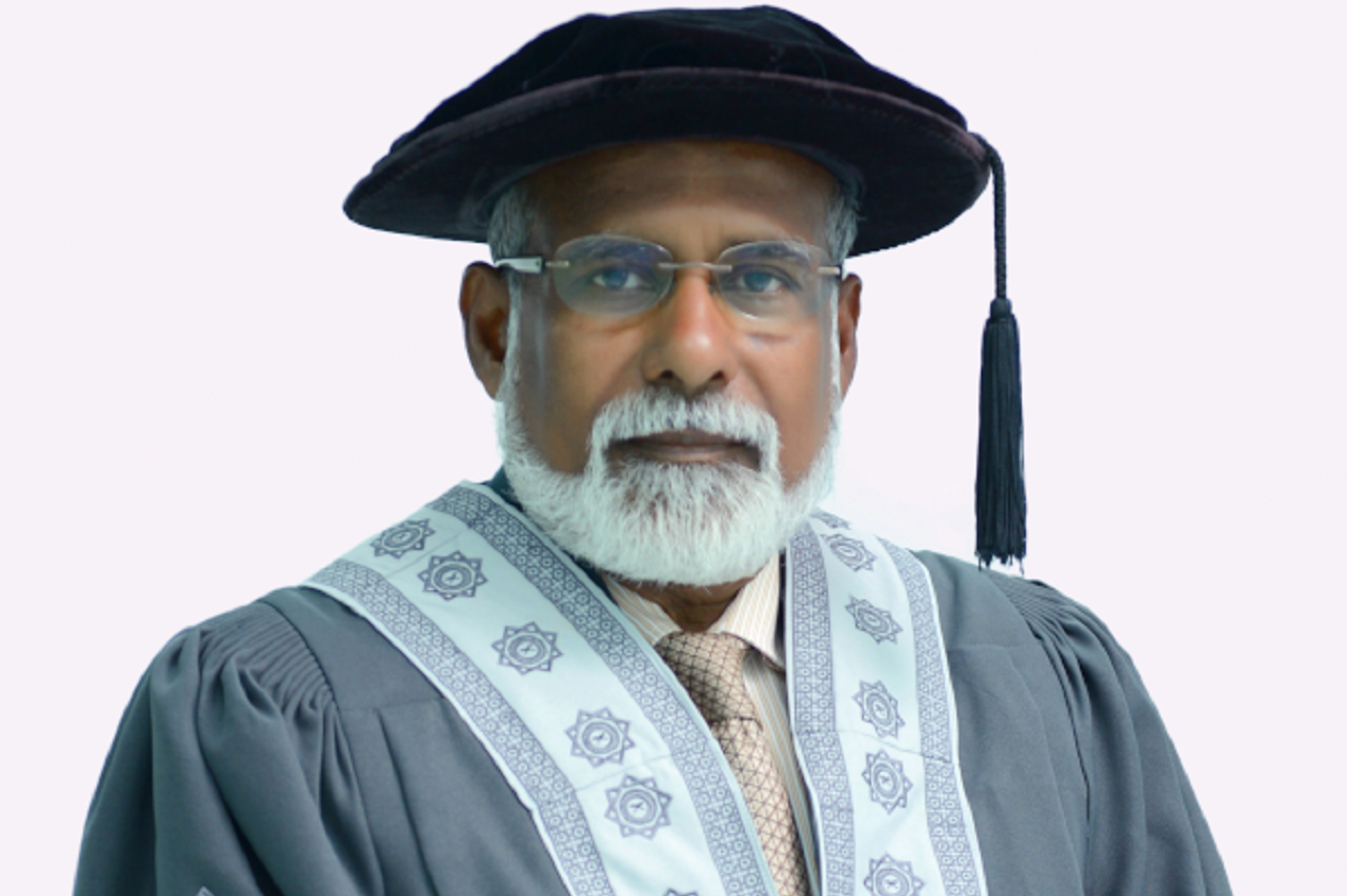 ޟައީފް ޙަދީސަކަށް ބުރަވެ އަންހެންކުދިން ޚިތާނުކުރުމަށް ވަކާލާތު ކުރުމުގެ ފައިދާއަކީ ކޮބައިތޯ؟ - ޑރ. ޒަކަރިއްޔާ