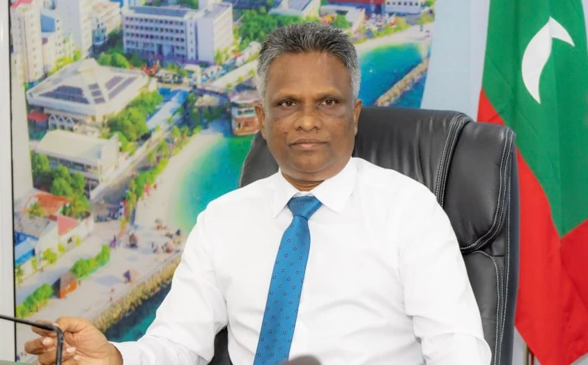 ގޯތިތައް ދިނުން އަވަސްކުރަން ސަރުކާރުން މަސައްކަތް ކުރާތަނެއް ނުފެނޭ: އާޒިމް