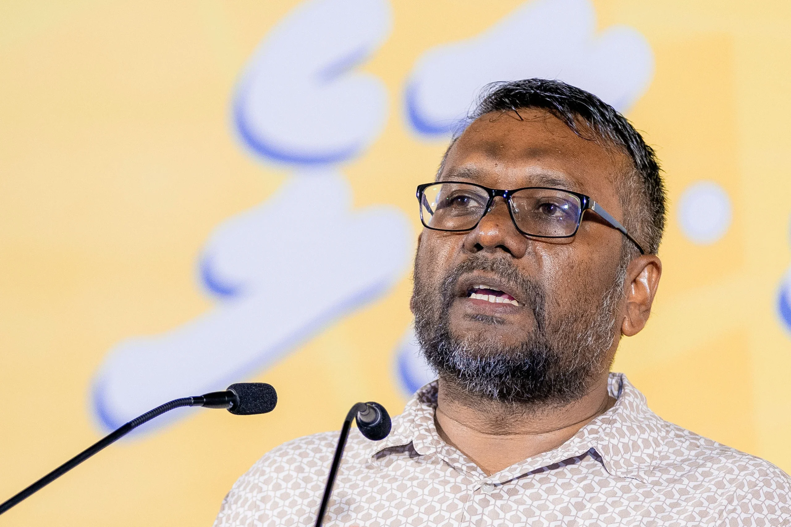 މި ސަރުކާރުން ވަޒީފާތަކުން ހާހުން މީހުން ވަކިކޮށްފި: ފައްޔާޒު