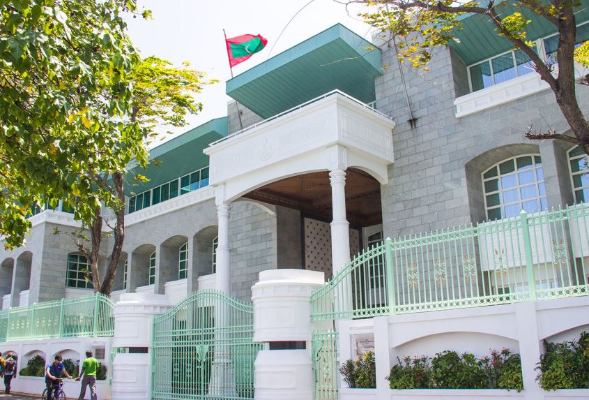 ހެލްތު މިނިސްޓްރީއަށް ސްޓޭޓް މިނިސްޓަރަކާއި ނާއިބެއް