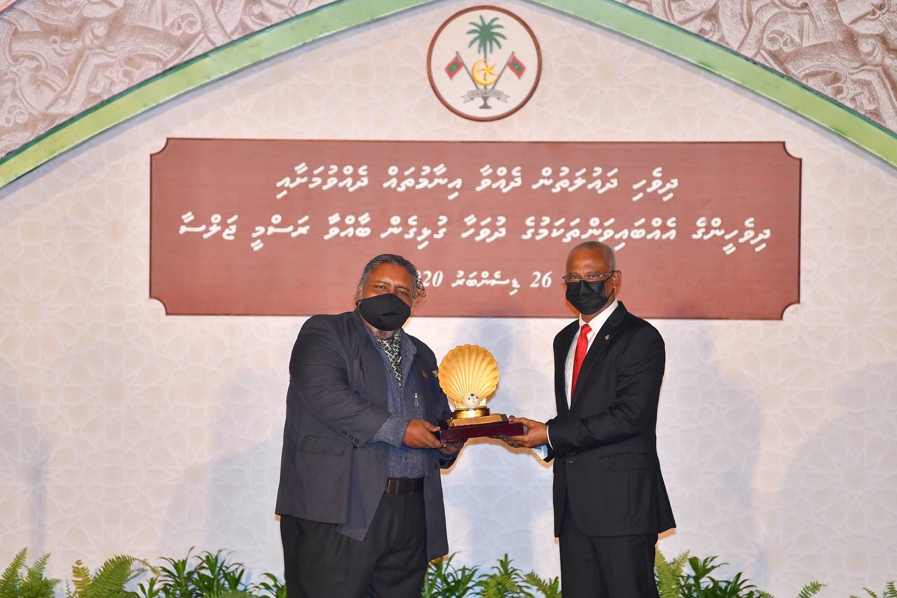 ޝަރަފުވެރިކަމުގެ ޤައުމީ އިނާމާއި، ހިތްވަރު ދިނުމުގެ ޤައުމީ އިނާމު ދެއްވައިފި‏