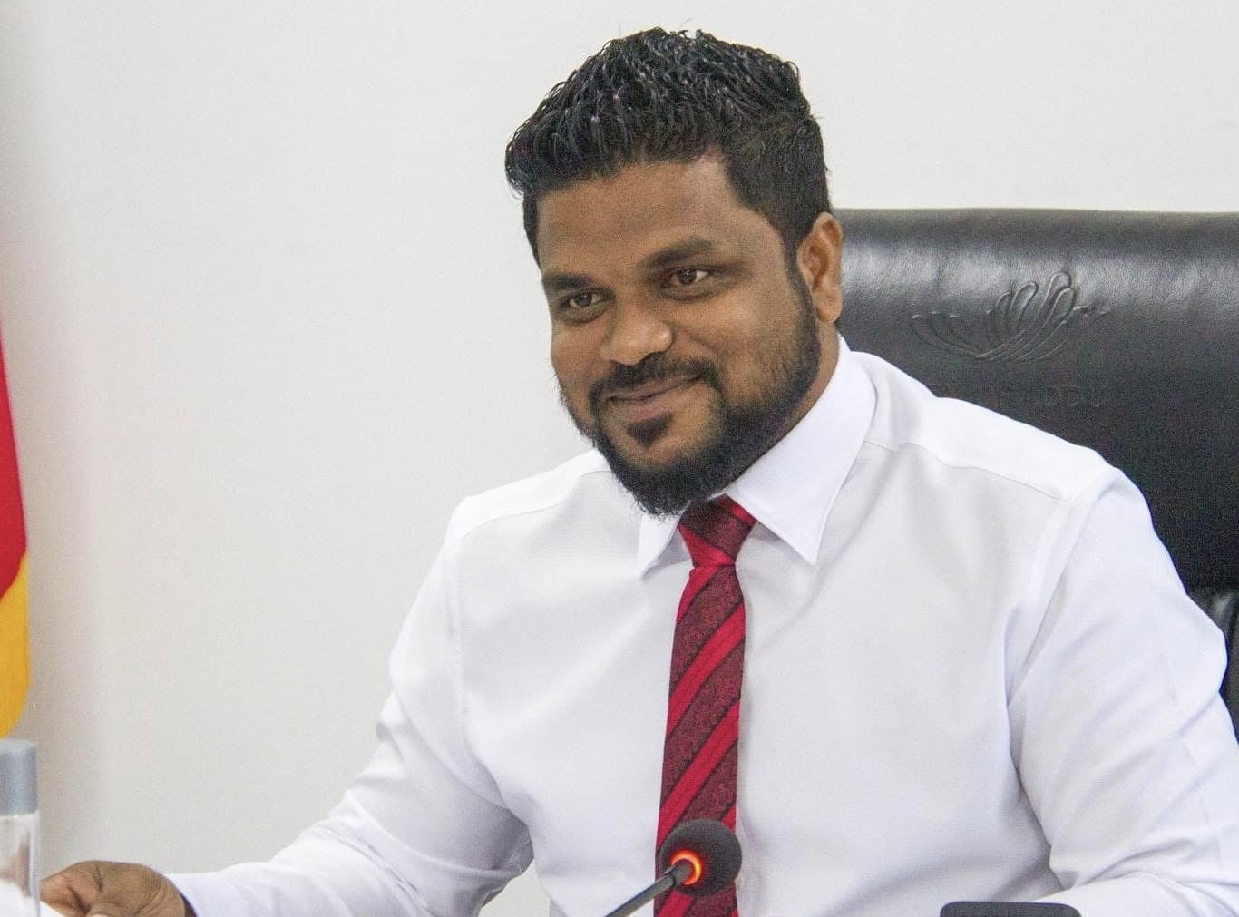 އައްޑޫ ރައްޔިތުންނަށް މިދިޔަ މަހުގެ ބިލުން 50 އިންސައްތަ ޑިސްކައުންޓު ދޭން ޖެހޭ: ޝުއާއު