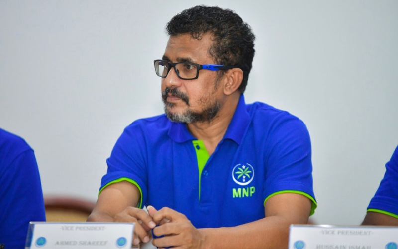 ފާޅުގައި ހިންގާ ކޮރަަޕްޝަނަށް އަންނަ ސަރުކާރުން ހައްލު ހޯދަން އެބަޖެހޭ: ޝަރީފު