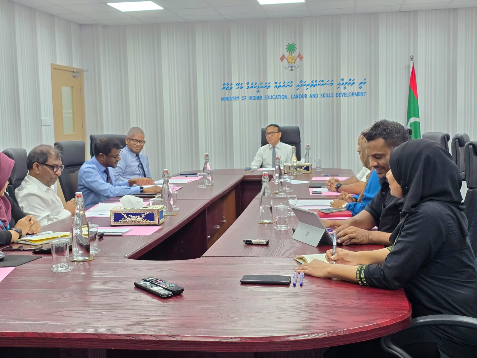 މަސައްކަތްތެރިންގެ ކަންކަމުގައި ސަރުކާރަށް ލަފާދޭ ބޯޑުގެ ފުރަތަމަ ބައްދަލުވުން ބާއްވައިފި