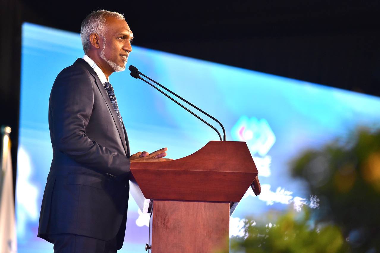 އައްޑޫގައި ބްރިޖު އަޅައި އަމަލީގޮތުން އެކަން ރައްޔިތުންނަށް ދައްކާނަން: ރައީސް