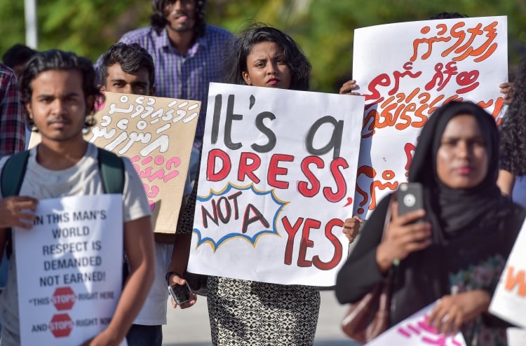 އަންހެނަކު ބްލެކްމެއިލް ކުރި މީހަކު ހައްޔަރުކޮށްފި