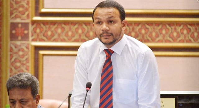 ސަރުކާރުތަކުން ދަނީ ދައުލަތާއި ގާނޫން އަސާސީ ކަރުއަޅާ ލަމުން - އަލީ ހުސެއިން