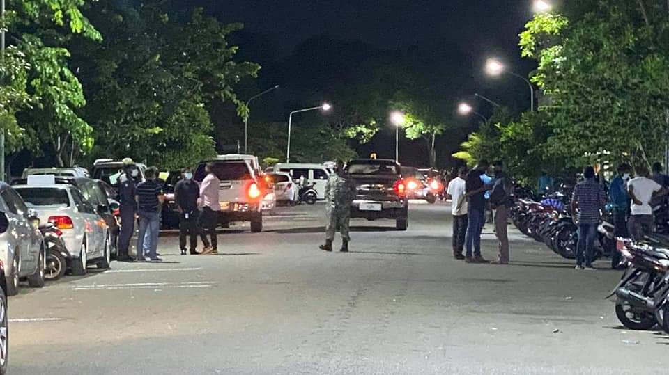 ބާރުގަދަ ގުގުރިއާއެކު މާލެއަށް ހޮނުއަޅައި ބައެއް ސަރަހައްެދުތަކުން ކަރަންޓު ކެނޑިއްޖެ