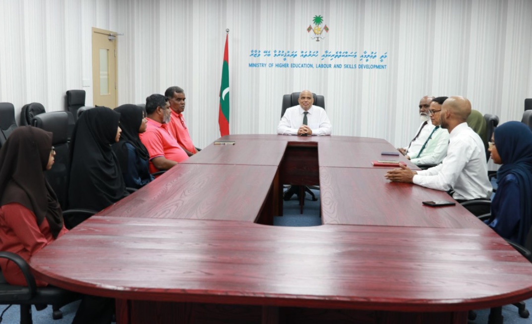 ވަޒީފާތަކަށް ޒުވާނުން ތަމްރީނުކުރުމުގެ ޕްރޮގްރާމެއް ފަށަނީ