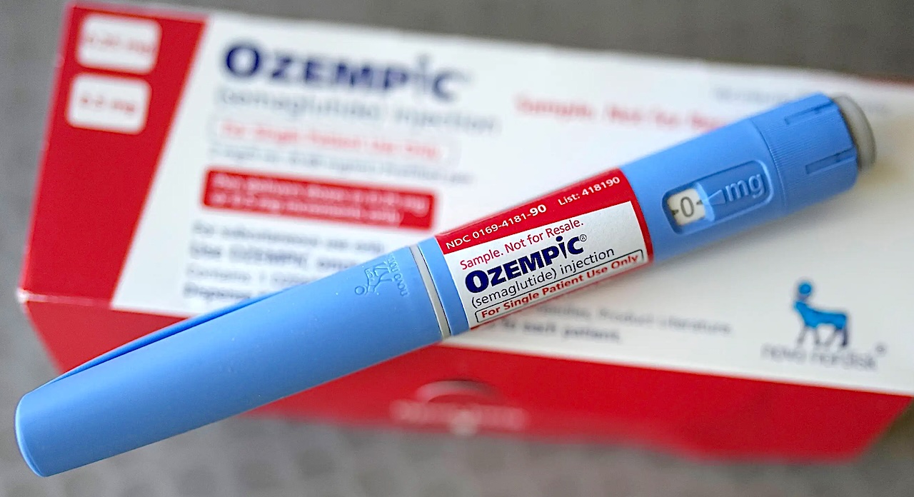 ޤަވާއިދާ ޚިލާފަށް ބޭސް އެތެރެކޮށް، އިޝްތިހާރުކޮށް، ވިއްކާ މީހުންނަށް ފިޔަވަޅު އަޅާނަން: އެމްއެފްޑީއޭ