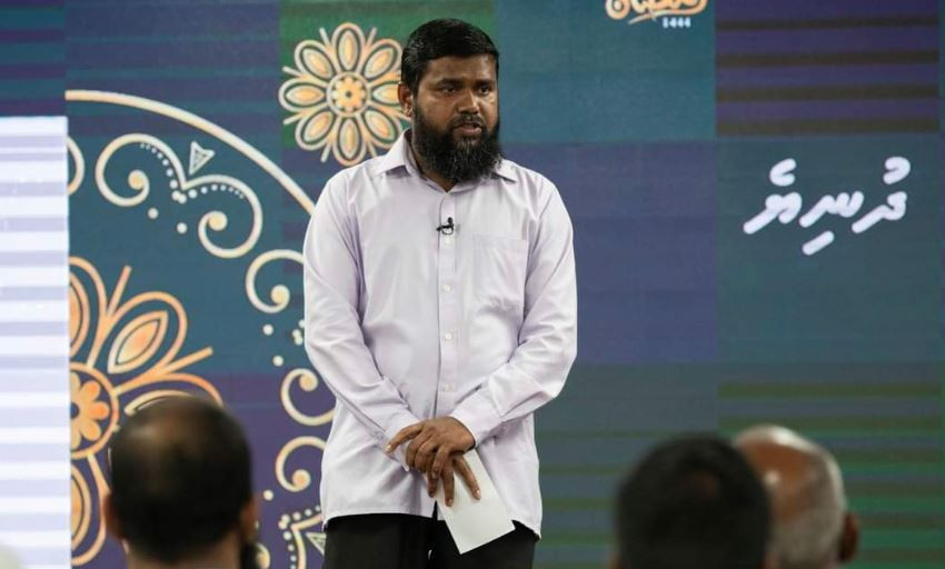 ކޮންމެ ދުވަހެއްގެ ތާވަލްގައި އެންމެ ފުރަތަމަ ކަމަކީ ނަމާދު ކަމަށް ހަދަންޖެހޭ: އައްޝައިޚް ޙުސައިން