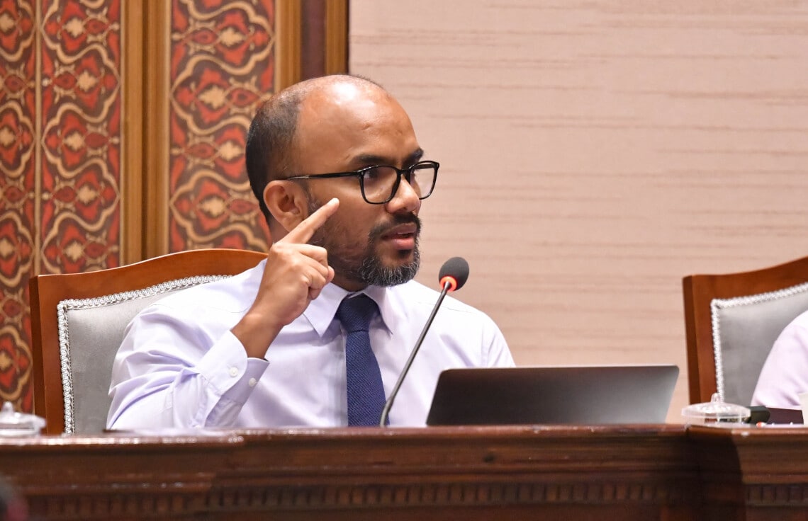 ދަޢުލަތުގެ ހުރިހާ މުވައްޒަފުންނަށް ރަމަޟާން އެލަވަންސް ދީފިން: އަމީރު