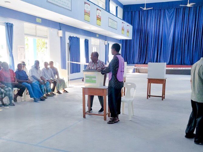 ދިއްގަރާއި ގާދިއްފުށީ ކައުންސިލް ބައި-އިލެކްޝަންގެ ވޯޓުލުން ފަށައިފި