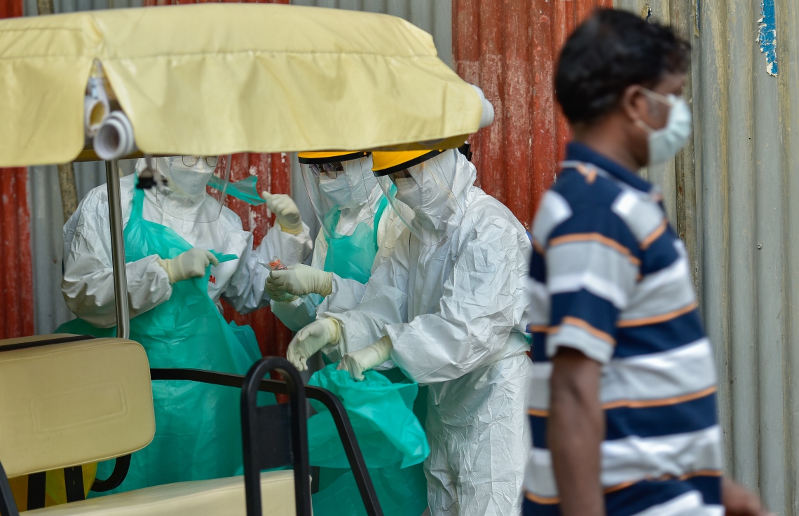 ކޮވިޑަށް ޓެސްޓް ނުކުރާ މީހަކު ޕޮޒިޓިވް ކަމަށް އެންގުމުން އާއިލާއަށް ޝޮކެއް!