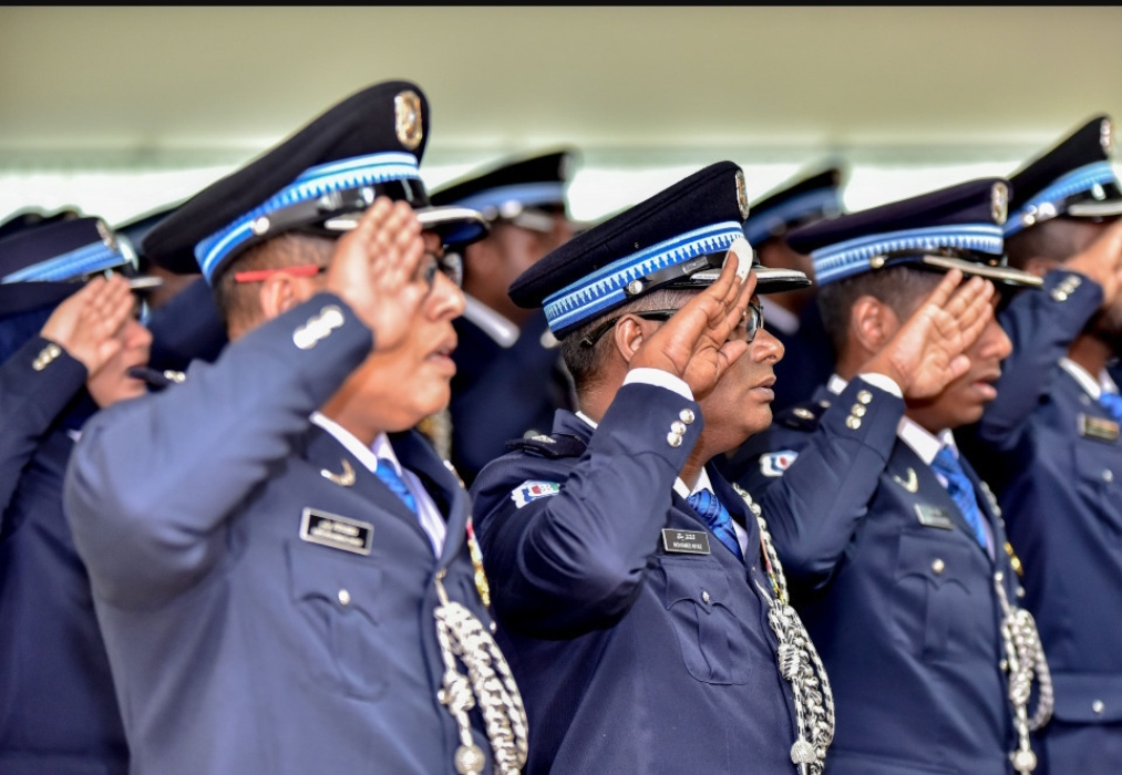 ފުލުހުންގެ އިސް އޮފިސަރުން ވަކިކުރަން ނިންމި ނިންމުން ކޯޓަށް